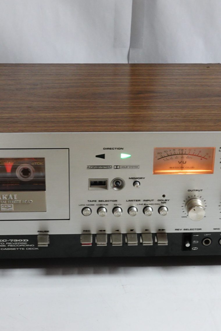 AKAI GXC-730D Auto-Reverse Cassette Deck - Image 4